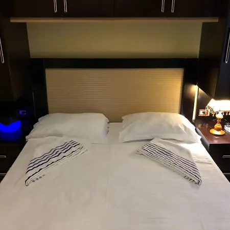 Bardhi Hotel